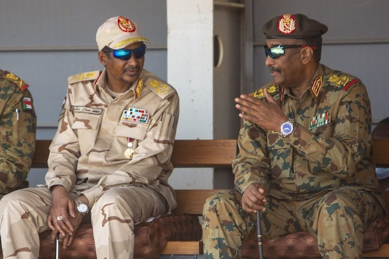 البرهان: ستتم محاكمة الانقلابيين بالسودان