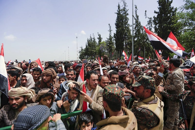 توزيع مساعدات يخلف 79 قتيلا في اليمن