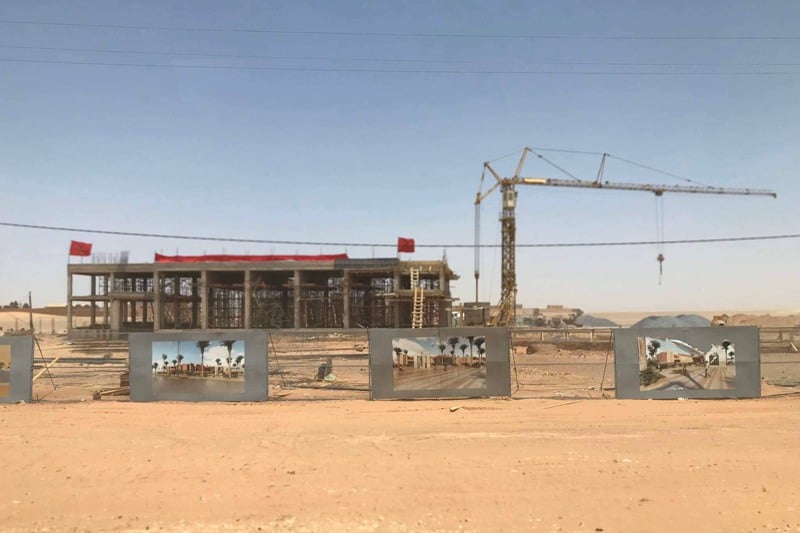 المغرب يزود المحبس بالمشاريع التنموية على تخوم منطقة تندوف الجزائرية