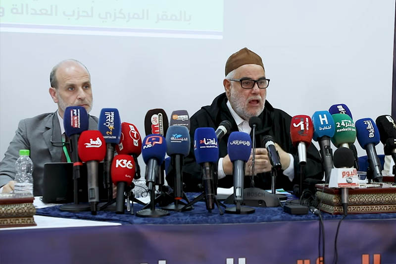 بنكيران للجزائر: العنوا الشيطان