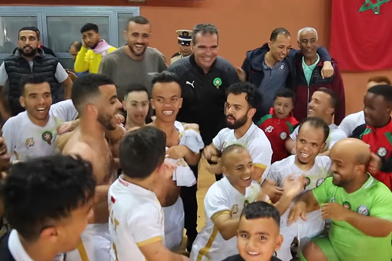 الدكيك ومنتخب قصار القامة