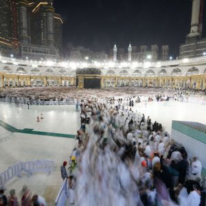 الحرب بالشرق الأوسط تدفع مغاربة إلى إلغاء عمرة العشر الأواخر من رمضان