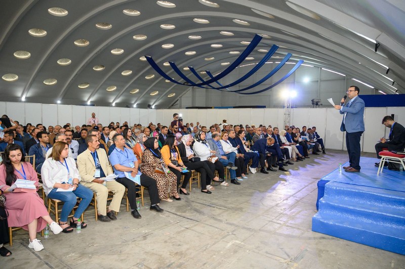 "أحرار البيضاء" يناقشون تمويل المشاريع