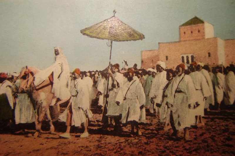 حميمو يرافق الطبيب الإنجليزي بمراكش في حضرة السلطان محمد بن عبد الله