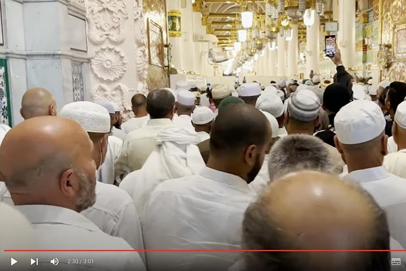 حجاج مغاربة في المدينة المنورة