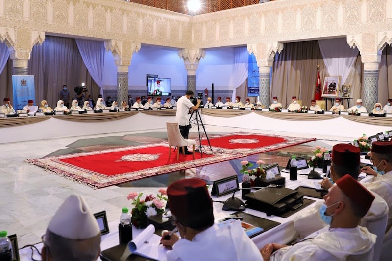علماء المغرب يجربون اقتحام "وسائل التواصل" لمحاربة خطاب الميوعة والتطرف