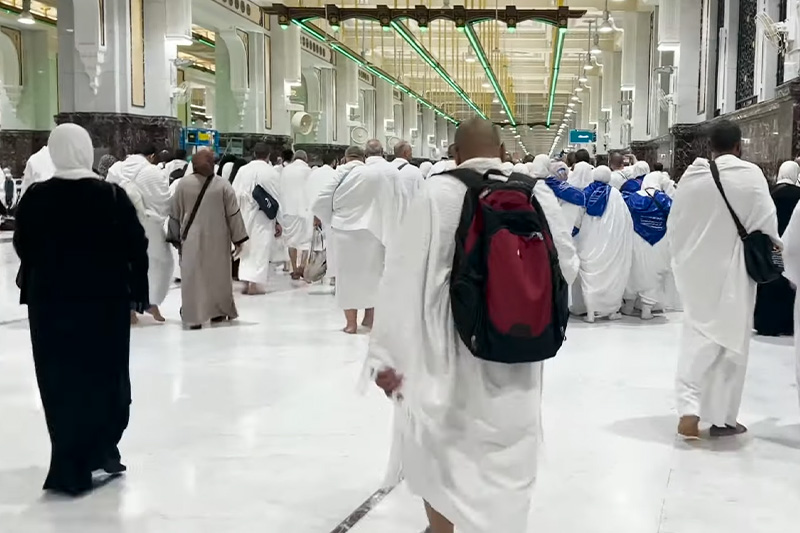 حجاج مغاربة يشكرون الملك