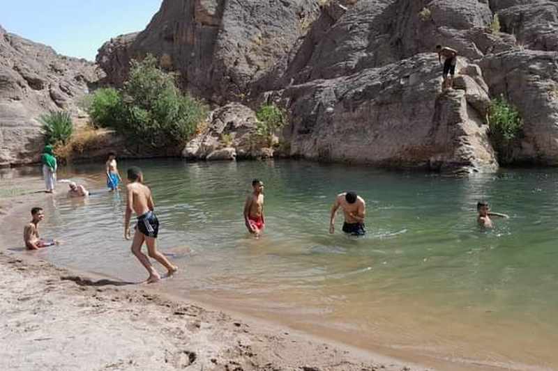 بحيرة "واحة فينت" ملجأ الشباب في ورزازات