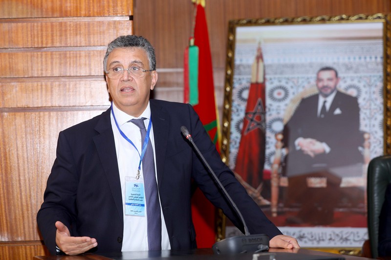 وهبي يوجه "رسائل سياسية" إلى العماري ويحث على التشدد في تنظيم "البام"