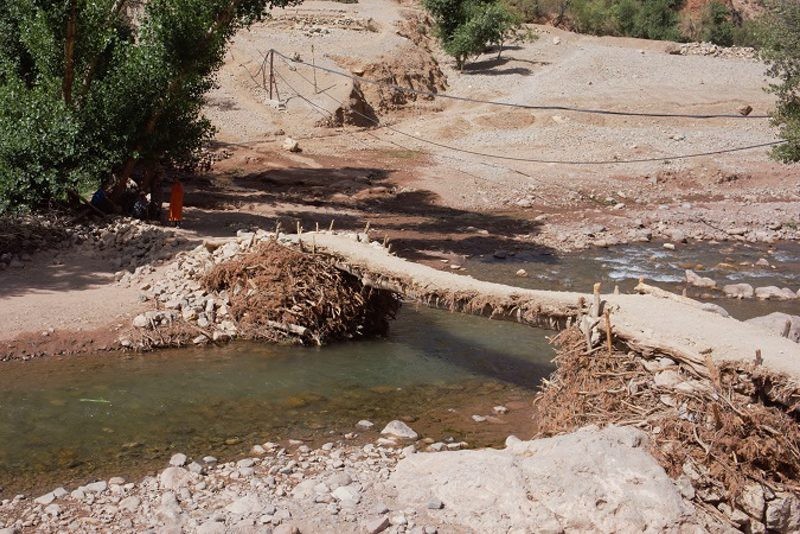 تأخر إنجاز مشروع قنطرة يعمق الجراح بأزيلال