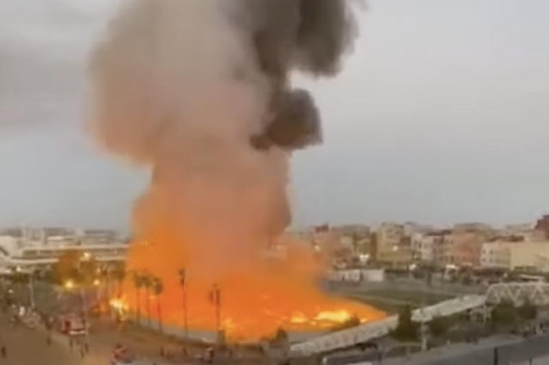 إخماد حريق ضخم قبالة محطة "أولاد زيان"