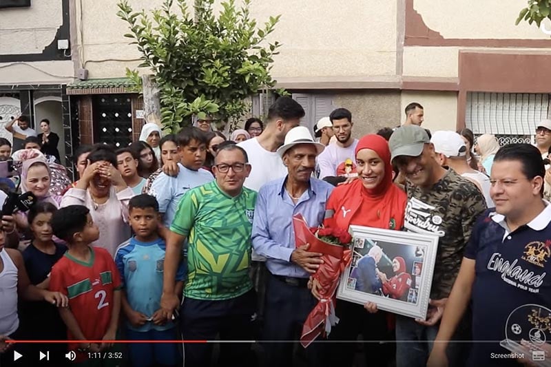 استقبال شعبي لنهيلة بنزينة