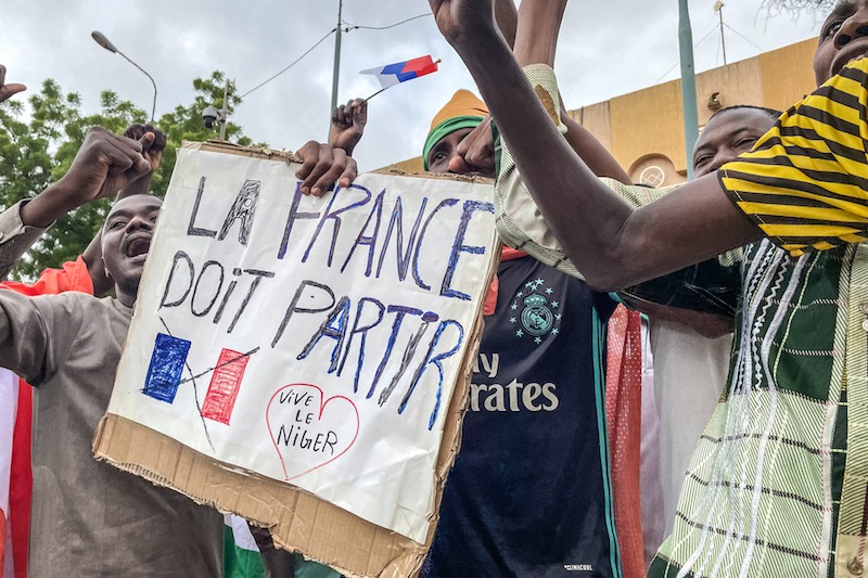 انقلابيو النيجر يتهمون فرنسا بخرق الأجواء