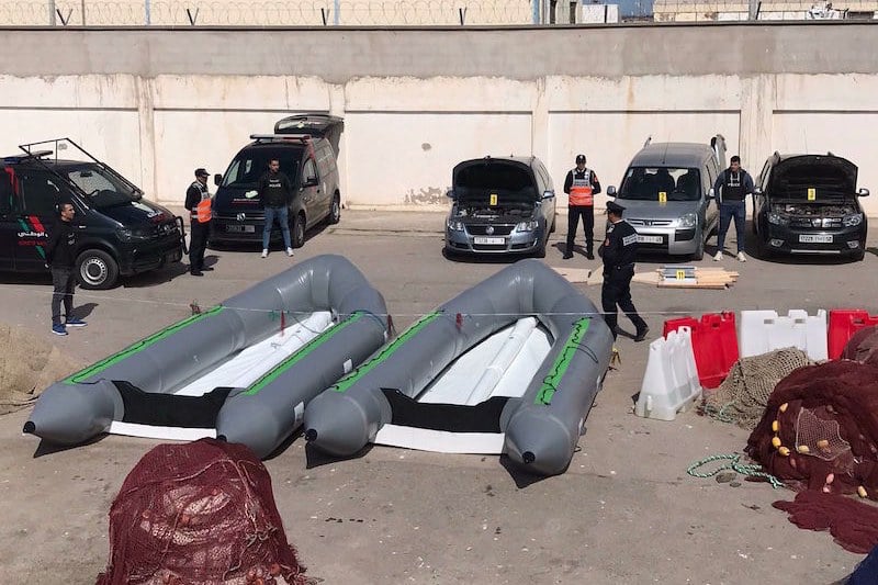 أمن أكادير يفكك شبكة للهجرة السرية