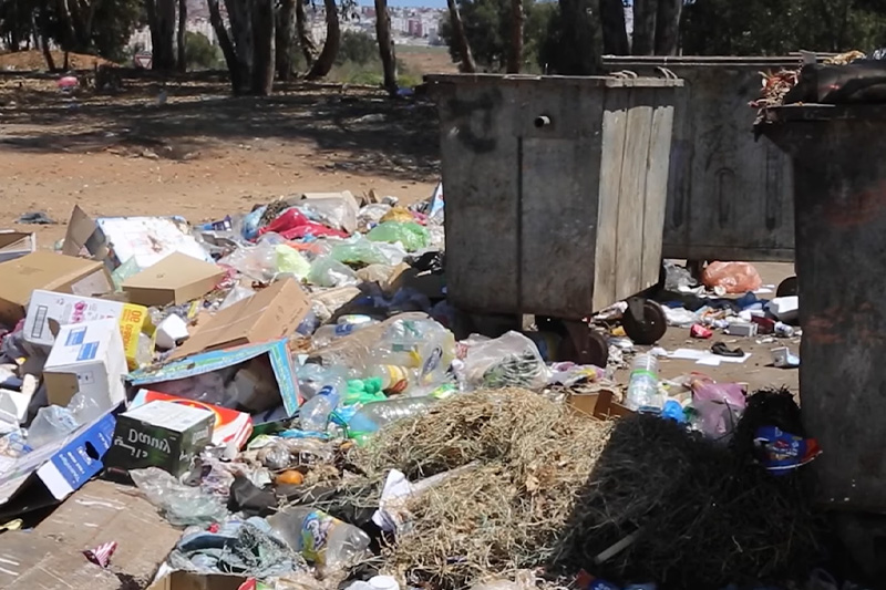 انتشار الأزبال بالقنيطرة