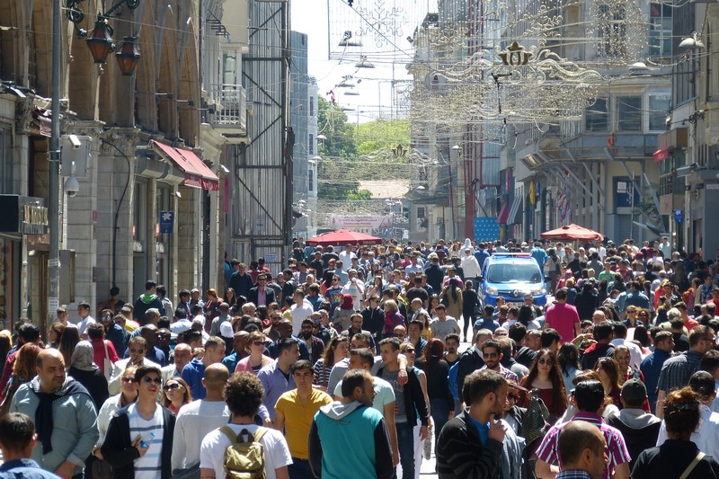 معطيات وحقائق تاريخية تفسر موجة العنصرية التركية ضد الجاليات العربية