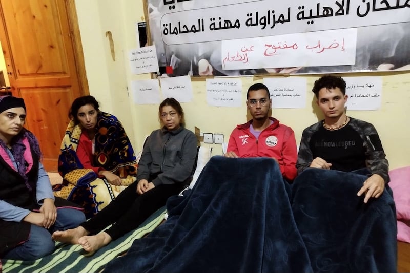 بعد "هُدنة زلزال الحوز" .. راسبو امتحان المحاماة يستأنفون معركة "الأمعاء الفارغة"