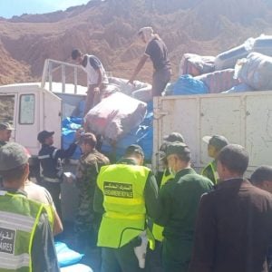 مساعدات إنسانية تصل المتضررين بورزازات