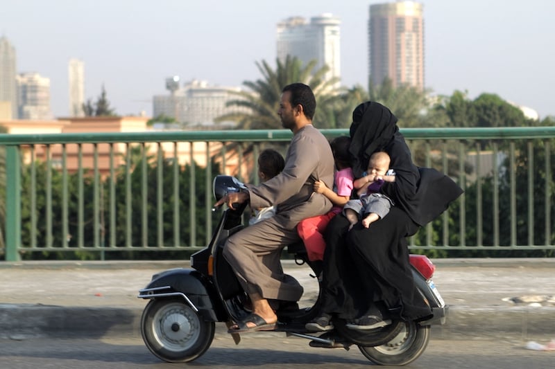 الرئيس المصري يرفض "الحرية المطلقة" لإنجاب أطفال