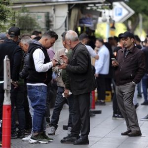 انقطاع الإنترنت عن العالم.. حقيقة أم إشاعة؟