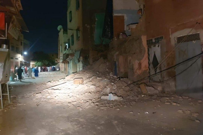 مصادر من السلطة المحلية: الزلزال يخلف عشرات القتلى بإقليم الحوز