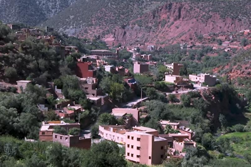 الزلزال والسياحة في اوريكا