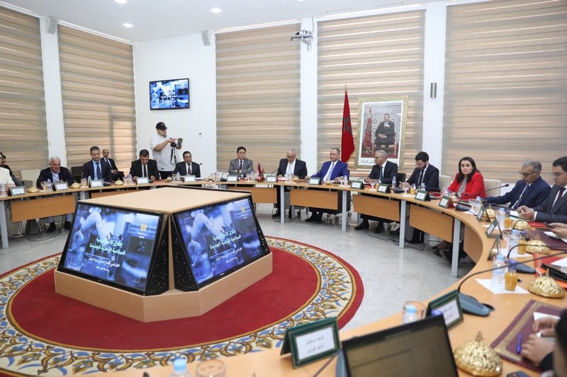 وزارة الصناعة تطلق مشاورات بجهات المغرب