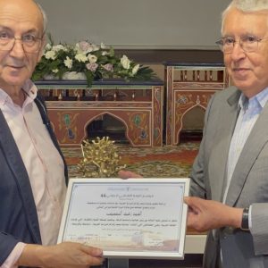 صرح إبداعي لأربعة عقود.. الضعيف يستلم "جائزة محمد زفزاف للرواية" بأصيلة