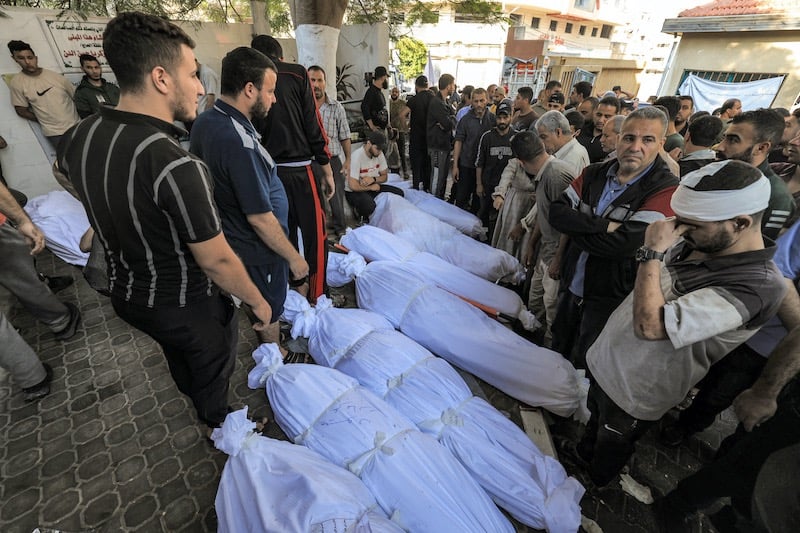 سفارة المملكة تبحث في حقيقة وفاة سيدة مغربية في "قصف المعمداني"