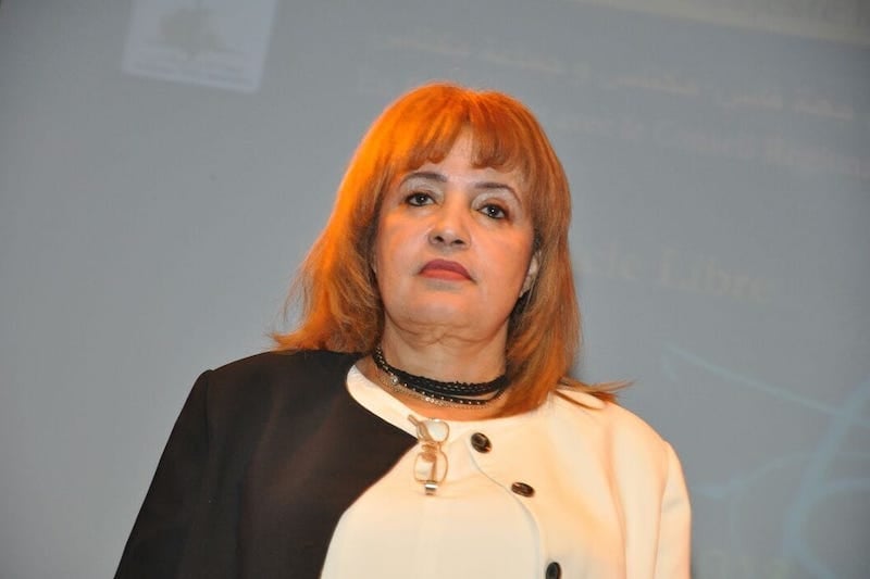 نعيمة إلياس: تركت الوظيفة لعيون الفن .. و"السوشل ميديا" تواجه التمييع