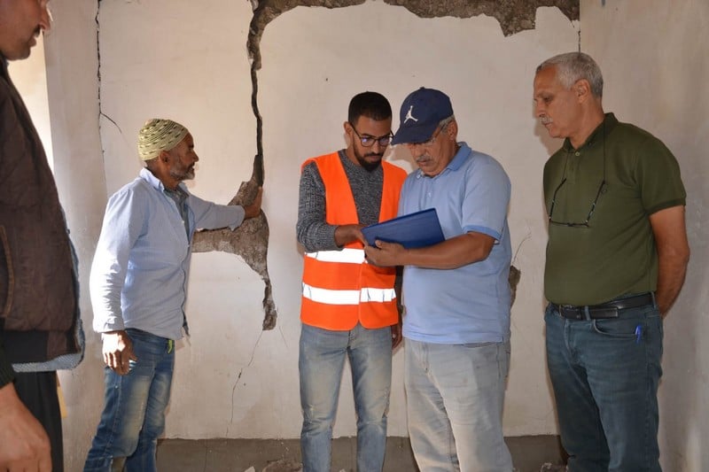 لجان تتفاعل مع أسر متضررة جراء زلزال الحوز
