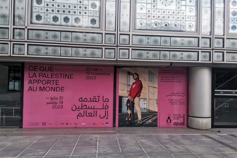لانغ يمدد معرض "ما تقدمه فلسطين للعالَم"