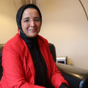 لبنى بنعبو تدعم اتخاذ القرارات في ميدان الأعمال بتطبيقات الذكاء الاصطناعي