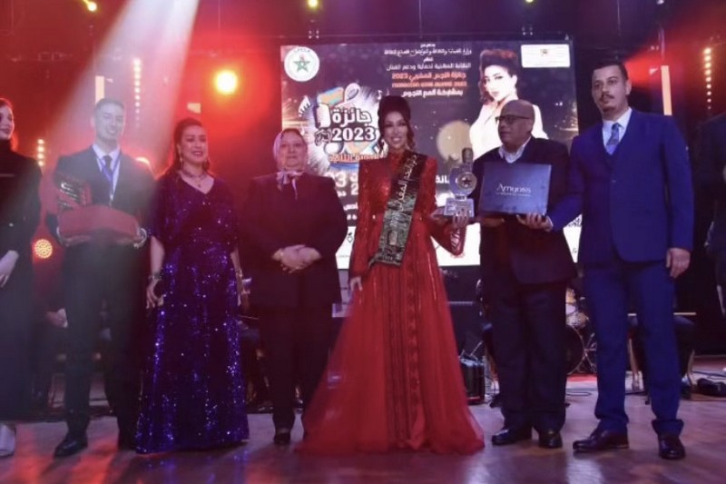 تكريم مشاهير مغاربة بحفل "جائزة النجم"