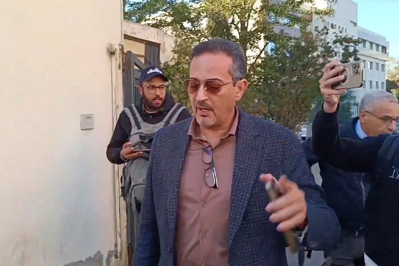 المهاجري يمثل أمام القضاء