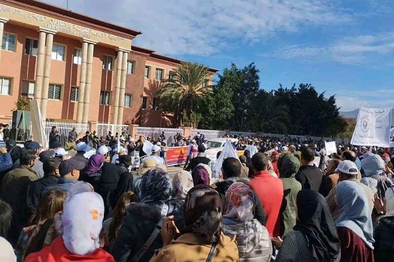 مسيرة تطالب برحيل بنموسى في بني ملال