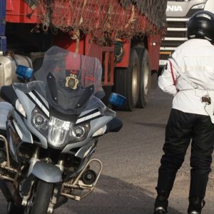 درك تزنيت يعترض السلع المدعمة
