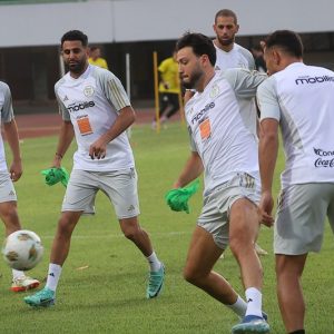 لاعب جزائري: المغرب سيتألق في "الكان"