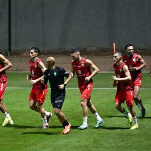زياش يغيب عن تداريب "الأسود" لليوم الثالث