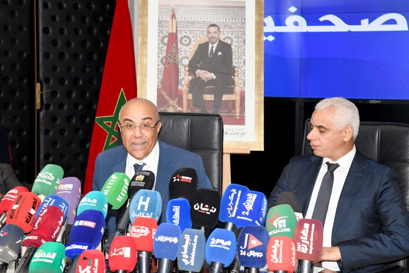 الحكومة تقرر منح "صفر" لطلبة الطب المقاطعين للامتحانات وتتوعد بتدابير حازمة