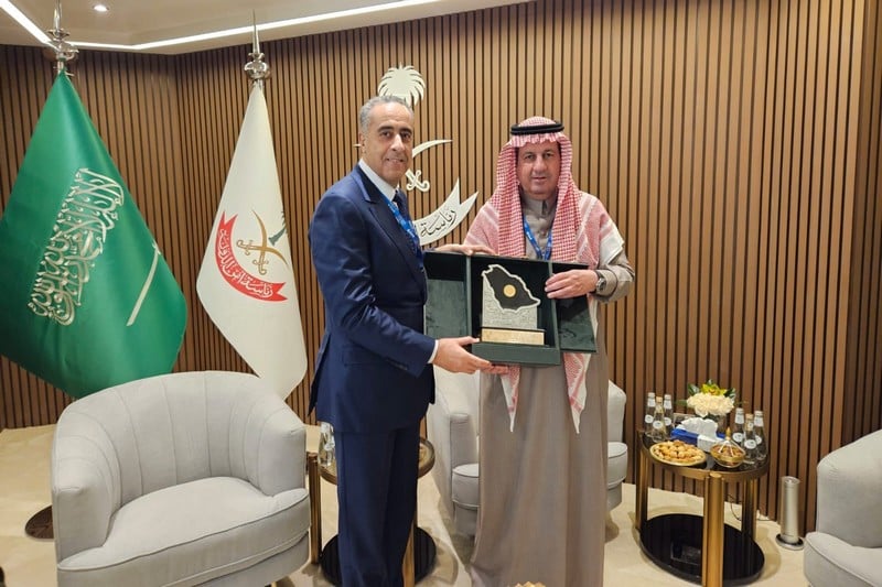 حموشي يجري مباحثات مع كبار المسؤولين في الأجهزة الأمنية السعودية