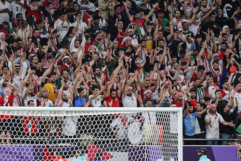 الصحافة الأردنية تشيد بإنجازات عموتة