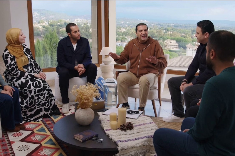 عمرو خالد: هذه أفضل طريقة لراحتك النفسية والتخلص من الإجهاد والإرهاق