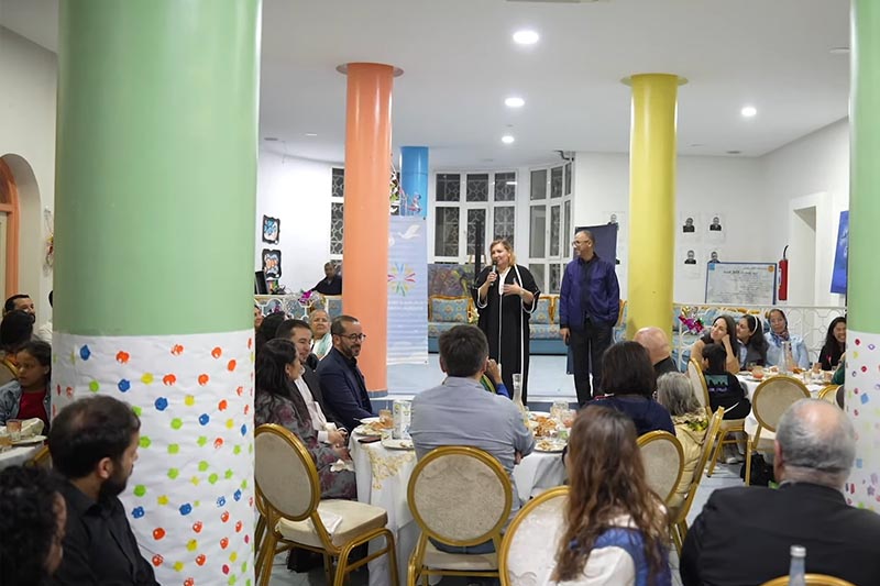 إفطار دانون لأطفال متخلى عنهم