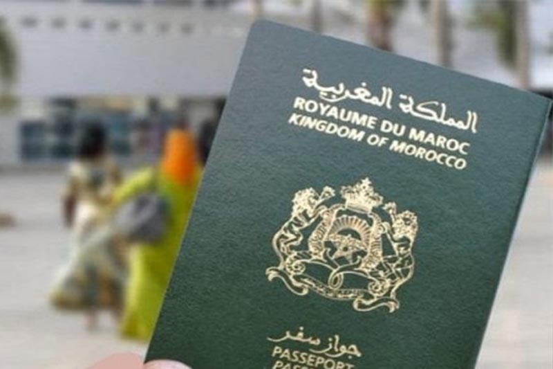 الأمهات وجواز سفر الأطفال
