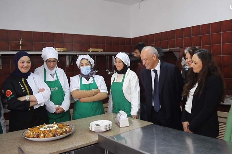 امهيدية يهنئ نساء البيضاء