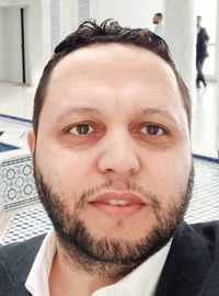 الإبحار فوق مياه مضطربة