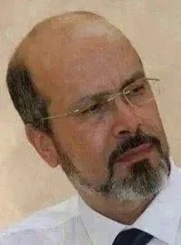 جائزة نوبل أمام مهمة منزلية