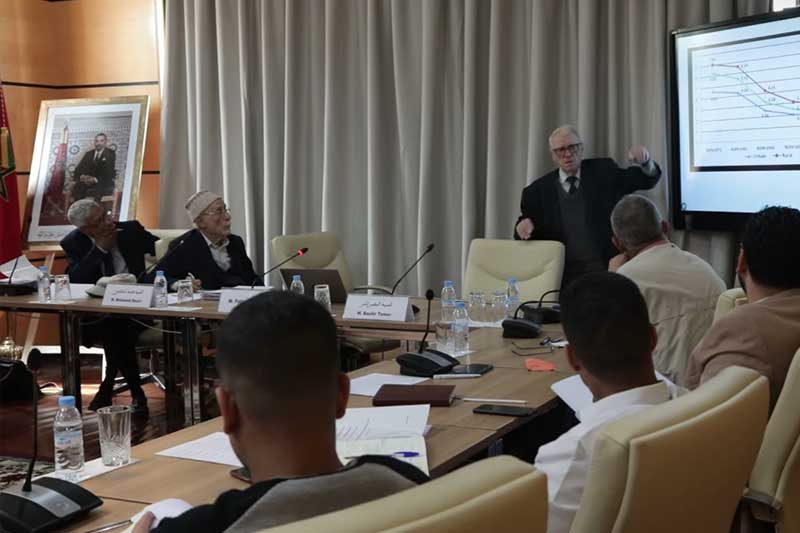 داميت يؤطر "دكاترة الأكاديمية"