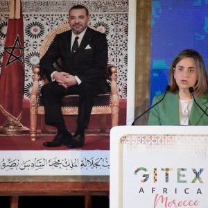 مزور: 600 خدمة عمومية مُرقمنة .. ورقم معاملات ترحيل الخدمات 17,9 مليارات